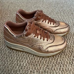 Nike Air Max 1 Cut Out Prm